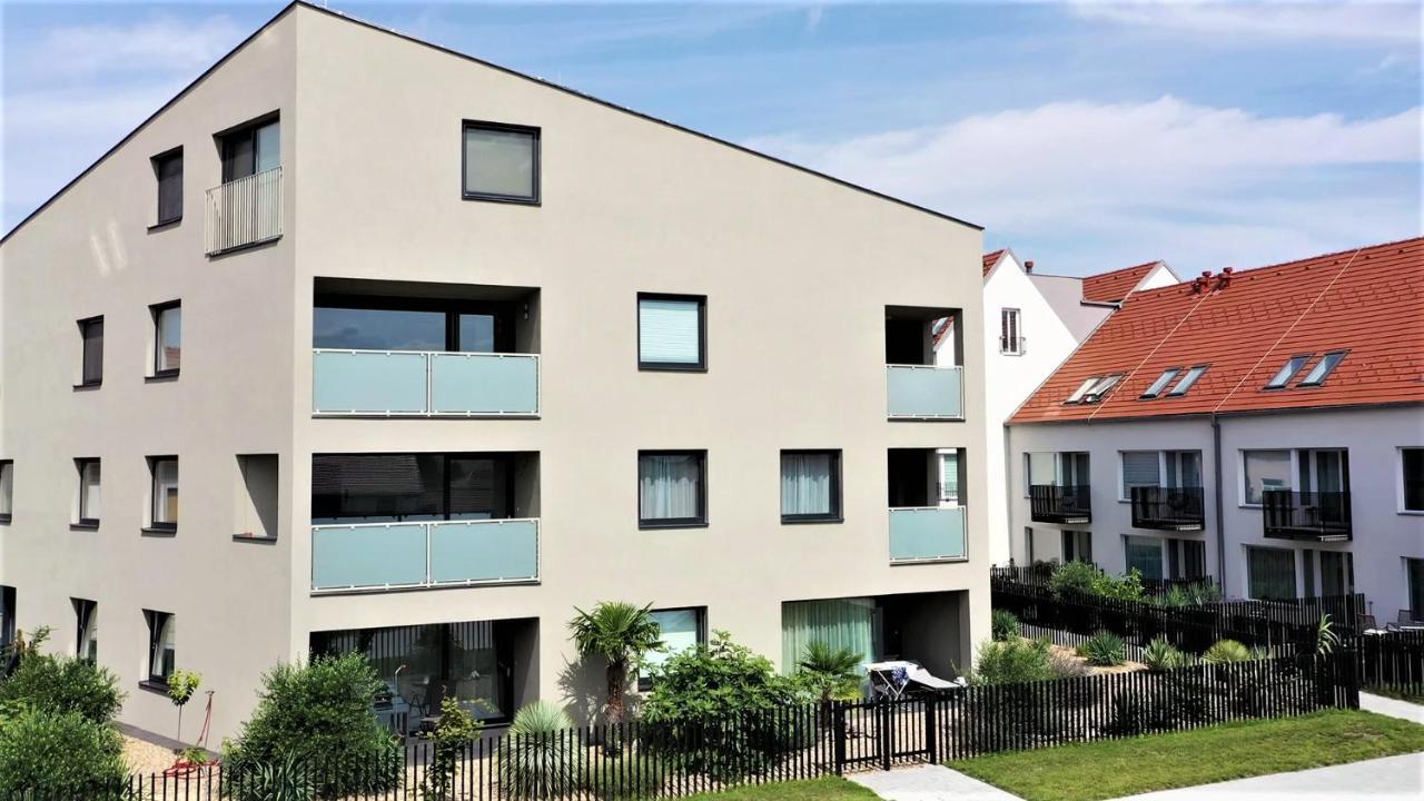 Palm Garden Apartment 1 Mikulov Exterior foto